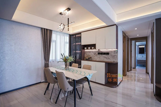 98㎡三居，現(xiàn)代風(fēng)設(shè)計(jì)搭配實(shí)用原木軟裝，打造寬松且舒適的家